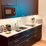 בית הארחה Chateau Du Prieure 4*