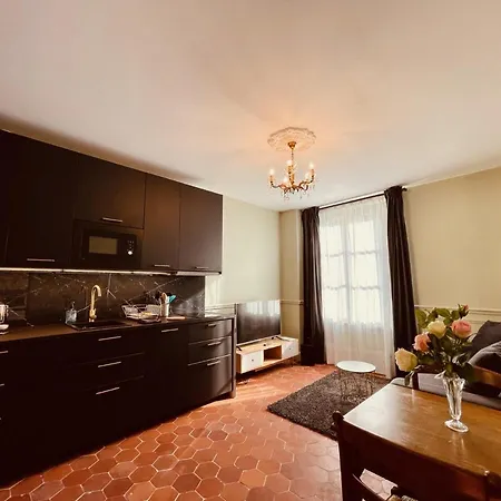 Chateau Du Prieure Πανσιόν Evecquemont