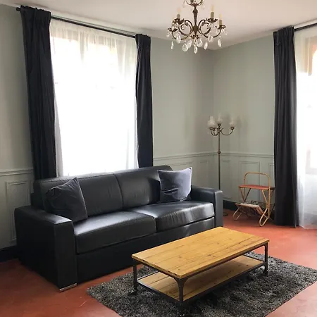 Affittacamere Château Du Prieuré évecquemont 4*