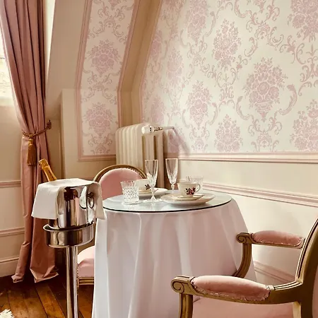 Chateau Du Prieure 4* Evecquemont