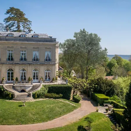 Château Du Prieuré évecquemont 4*
