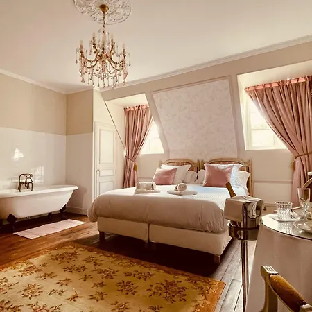 Chateau Du Prieure Πανσιόν 3*