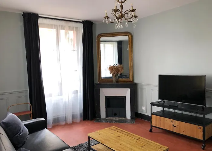 Chateau Du Prieure 3* Evecquemont