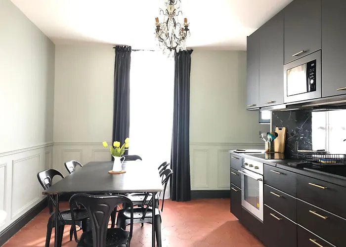 Chateau Du Prieure 게스트하우스