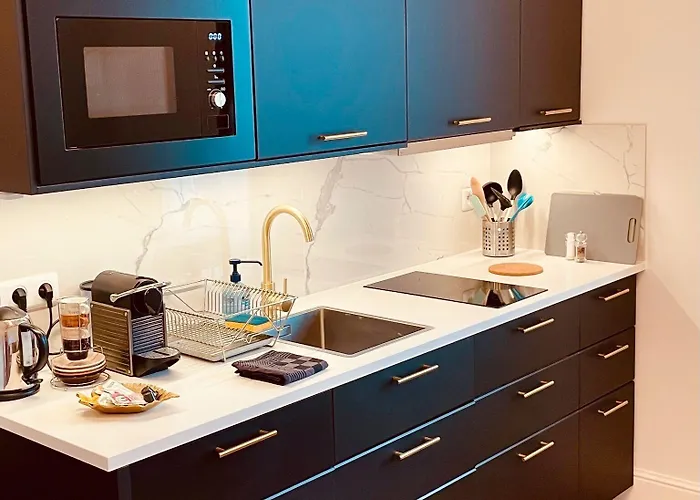 게스트하우스 Chateau Du Prieure 3*