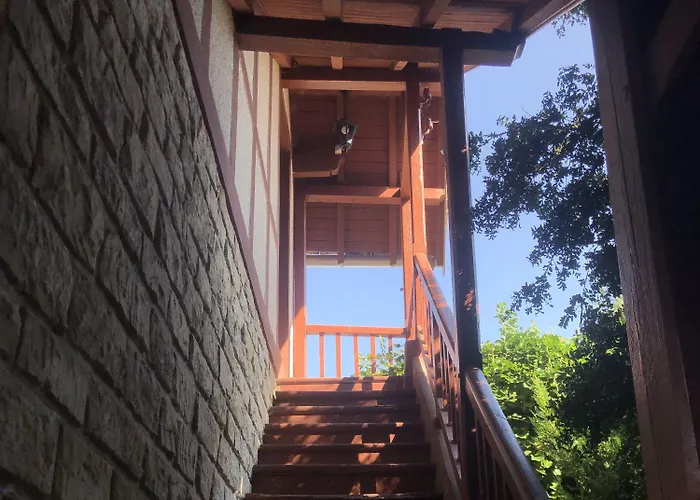 Chateau Du Prieure 게스트하우스