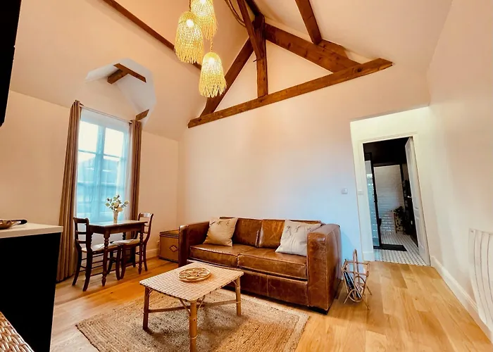 Château Du Prieuré évecquemont 3*